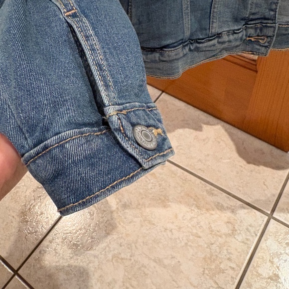 Girls Old Navy Jean Jacket(size 14-16) - Picture 6 of 6